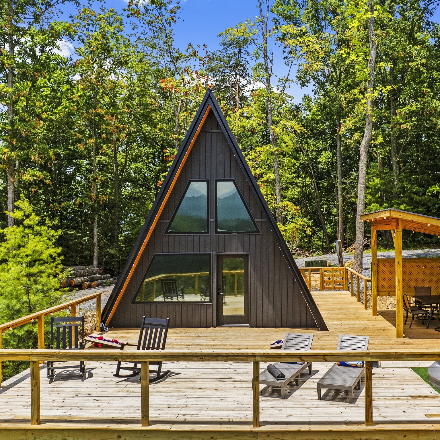 Vista 3 + Basement cabin exterior